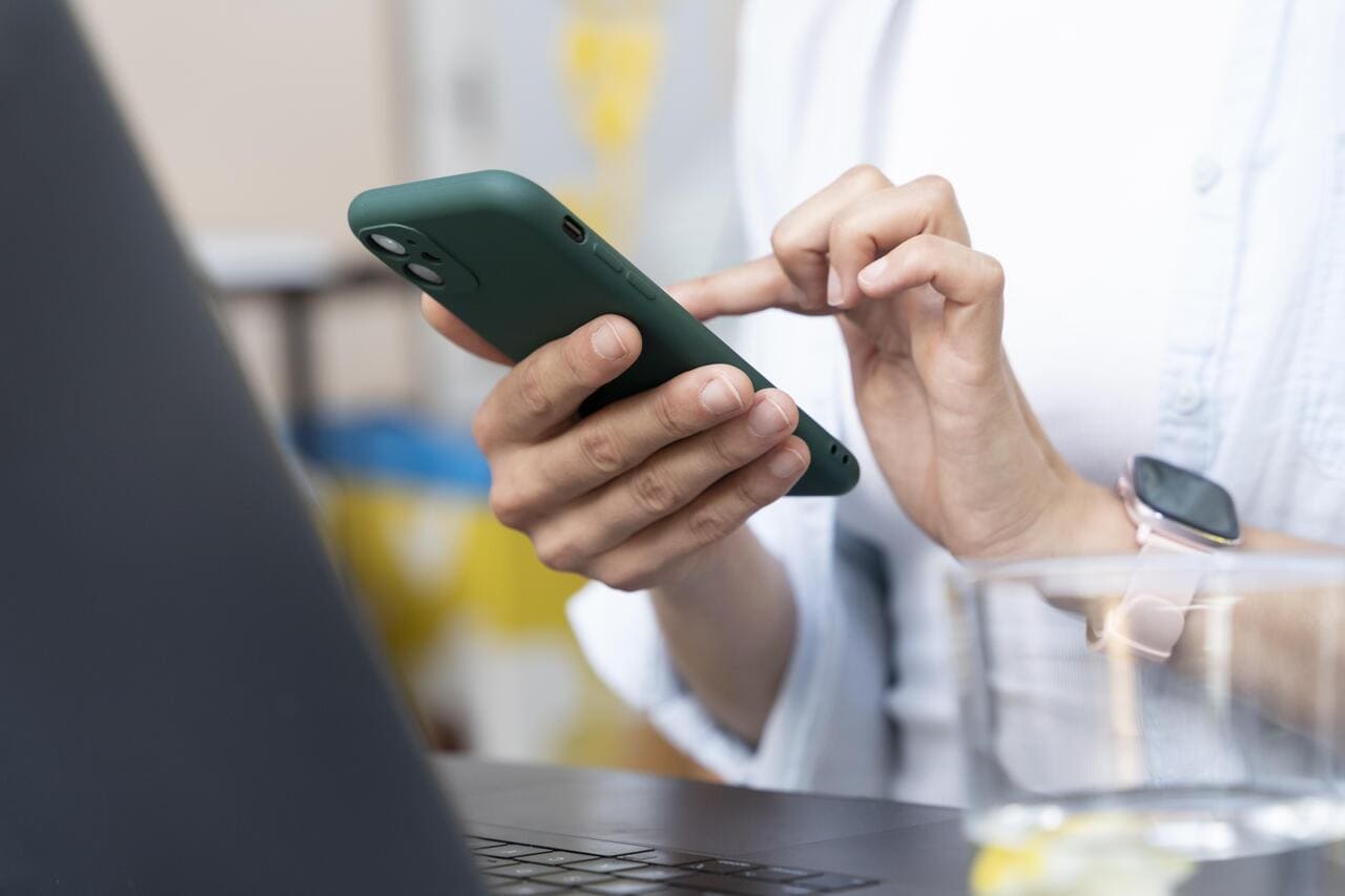 empreendedor utilizando o pix para pessoa jurídica